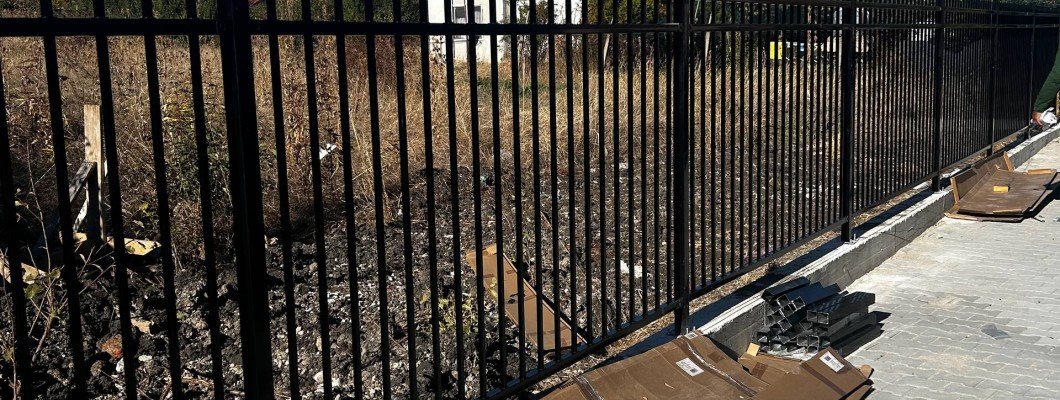 Fence installation from start to finish — even if you bought the fence elsewhere Fence installation from start to finish — even if you bought the fence elsewhere