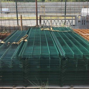 Панель забора 3D ПВХ RAL6005 120x250см (ячейка 50x150мм) Ф4.3 Панель забора 3D ПВХ RAL6005 120x250см (ячейка 50x150мм) Ф4.3