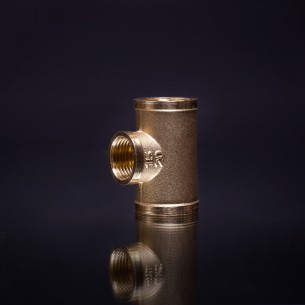 Тройник с резба РК 0212-В 20х15х20 ( ¾в х ½в х ¾ в усил.)